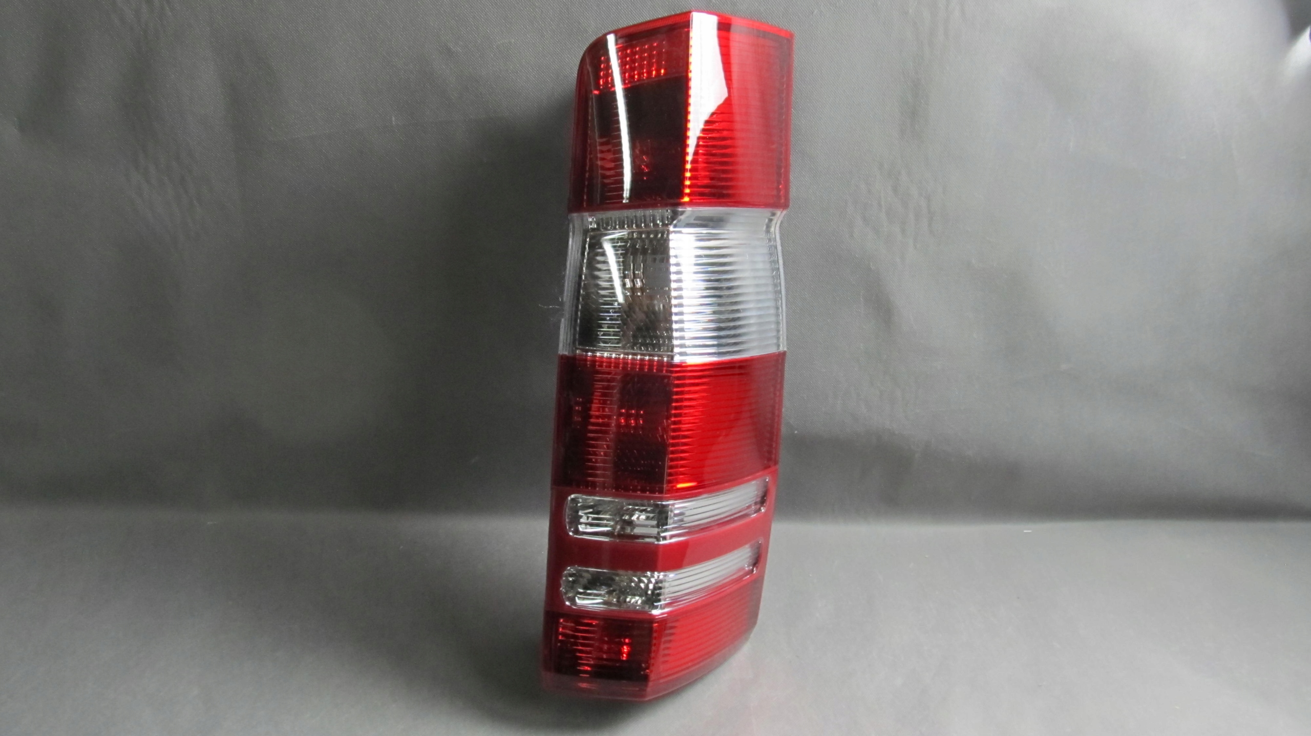 506587AE Lampa tylna lewa DODGE SPRINTER (906), 01.07- 506587AE