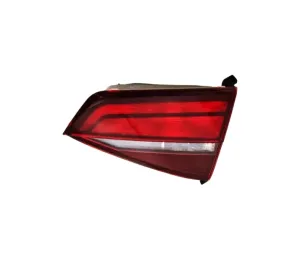 Lampa tył prawa VOLKSWAGEN JETTA (1B) 07.10- 950388BE